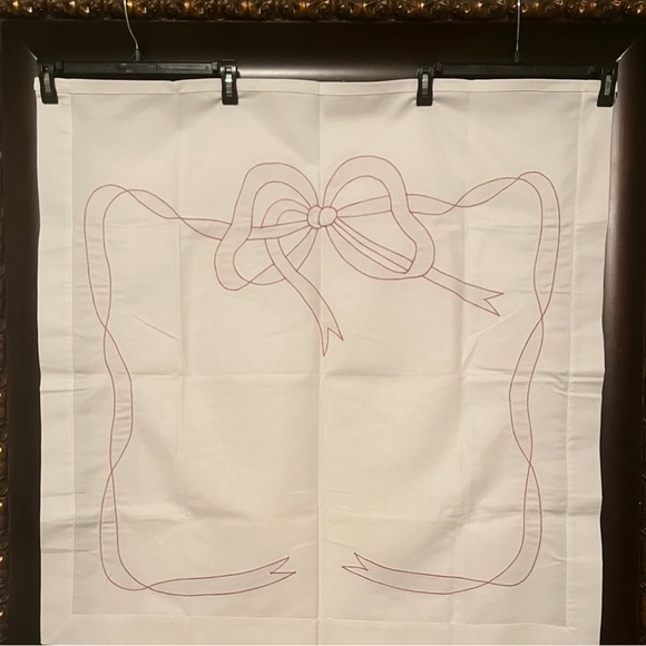 Pique Appliqué Ribbon Design, Sample - Picture 4 of 6